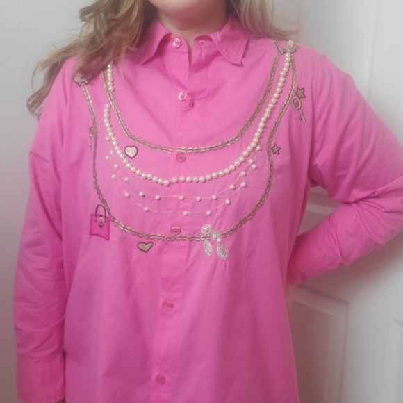 Pink Button Down Blouse with necklaces & beaded embellishments - Picture 15 of 17